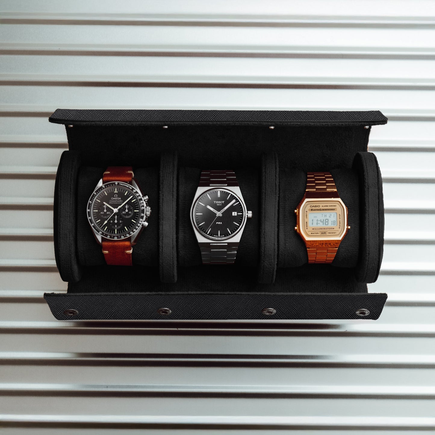 Travel Watch Roll