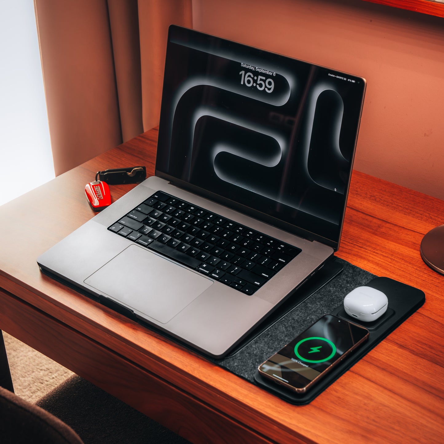 4-in-1 Laptop Sleeve